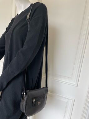 Charles Jourdan Paris Black Textured Crossbody Bag Patent Trim Y2K Shoulder